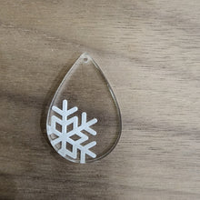 Load image into Gallery viewer, Acrylic Christmas Snowflake Drops
