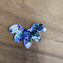 Load image into Gallery viewer, Blueberry Floral Acrylic Connectors