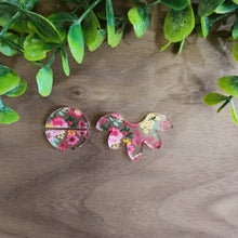 Load image into Gallery viewer, Butterfly Floral Acrylic Connectors