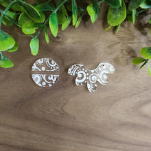 Load image into Gallery viewer, White Scrolls Acrylic Connectors