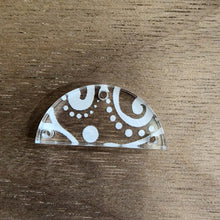 Load image into Gallery viewer, White Scrolls Acrylic Connectors