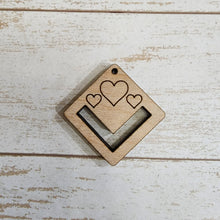 Load image into Gallery viewer, Valentine's Day Macrame Earrings