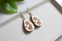 Load image into Gallery viewer, Embroidery Daisy Teardrop