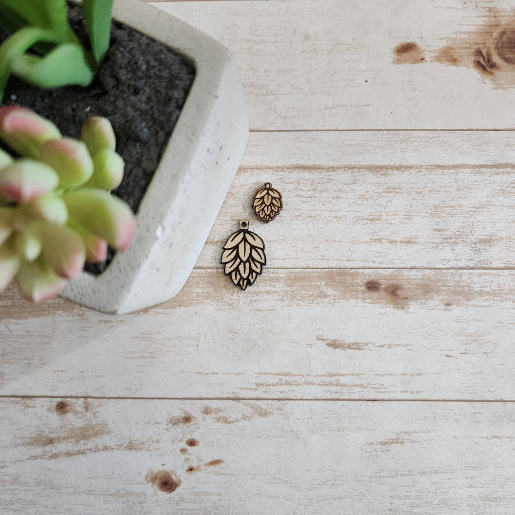 Hops Engraved Earrings