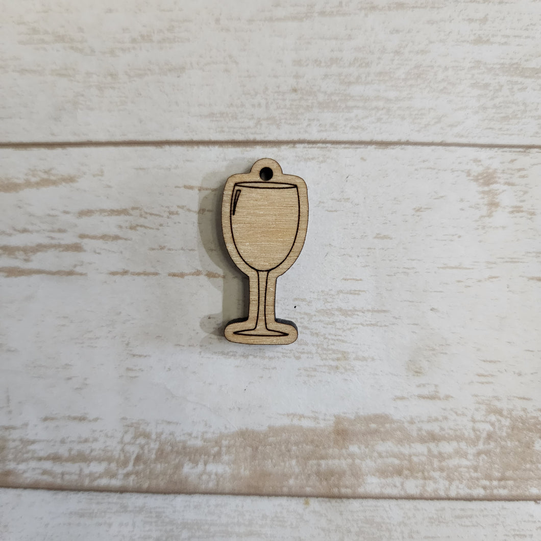 Shaped Scored Wine Glass Drops & Studs