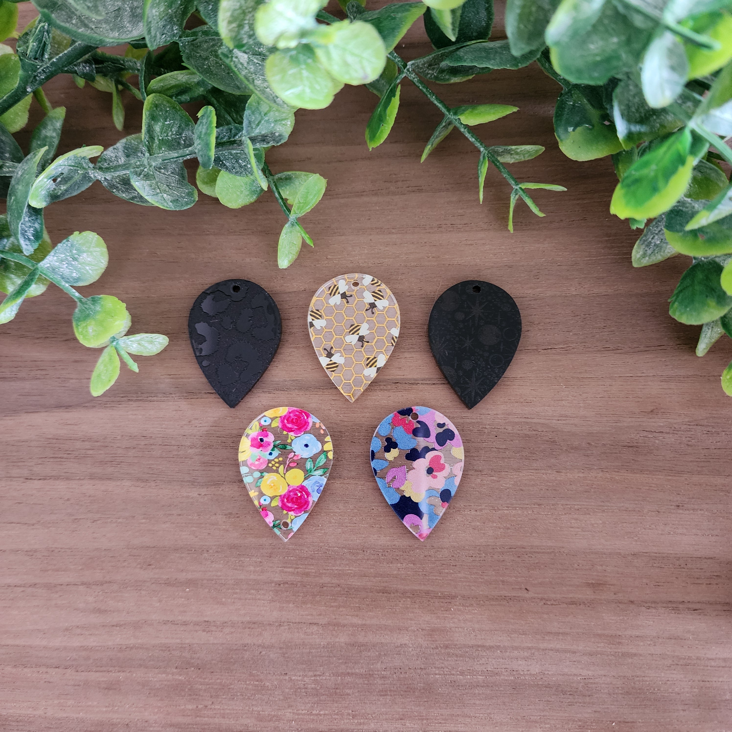 Patterned Acrylic Reverse Teardrops – LilliBella Innovations