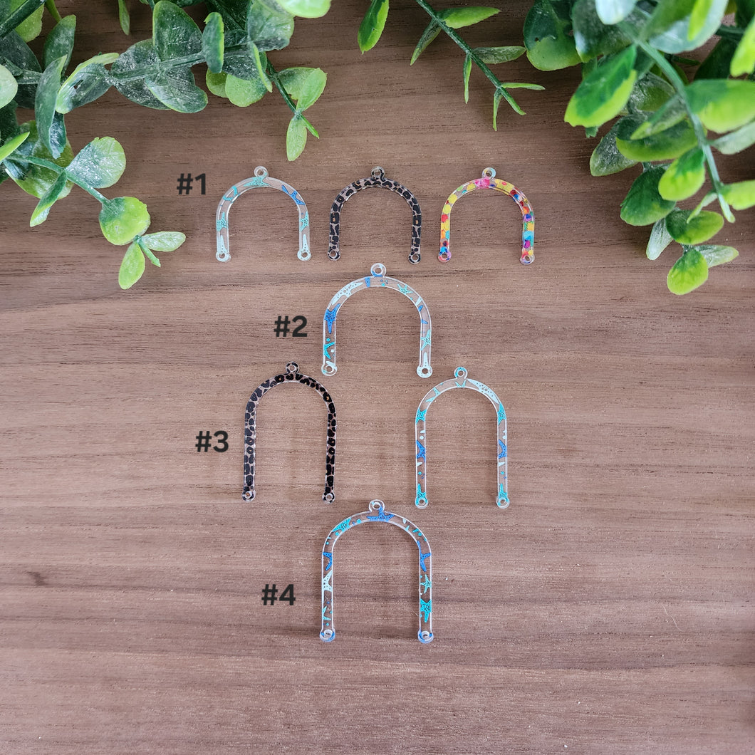 Patterned Acrylic Horseshoe Connectors