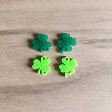 Load image into Gallery viewer, St Patrick&#39;s Day Acrylic Clover Connectors
