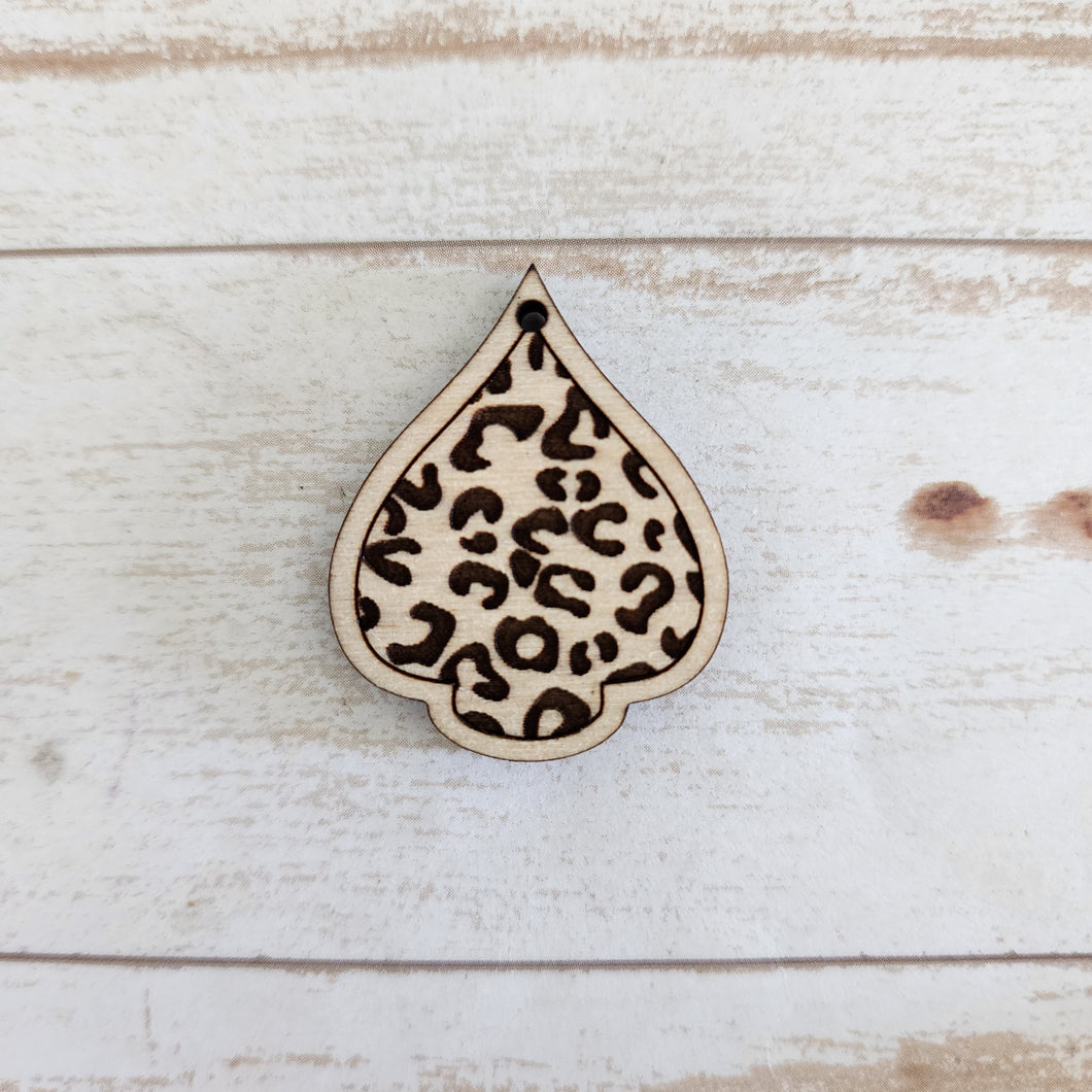 Leopard Engraved Bordered Drops Collection