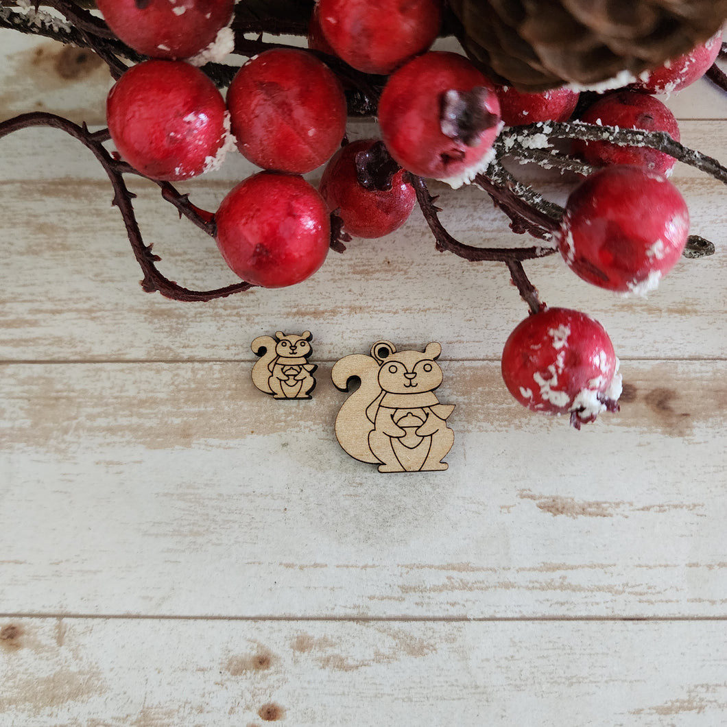 Christmas Squirrel with Scarf & Acorn Stud & Drop