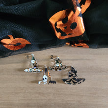 Load image into Gallery viewer, Patterned Acrylic Halloween Witch Hat Drops
