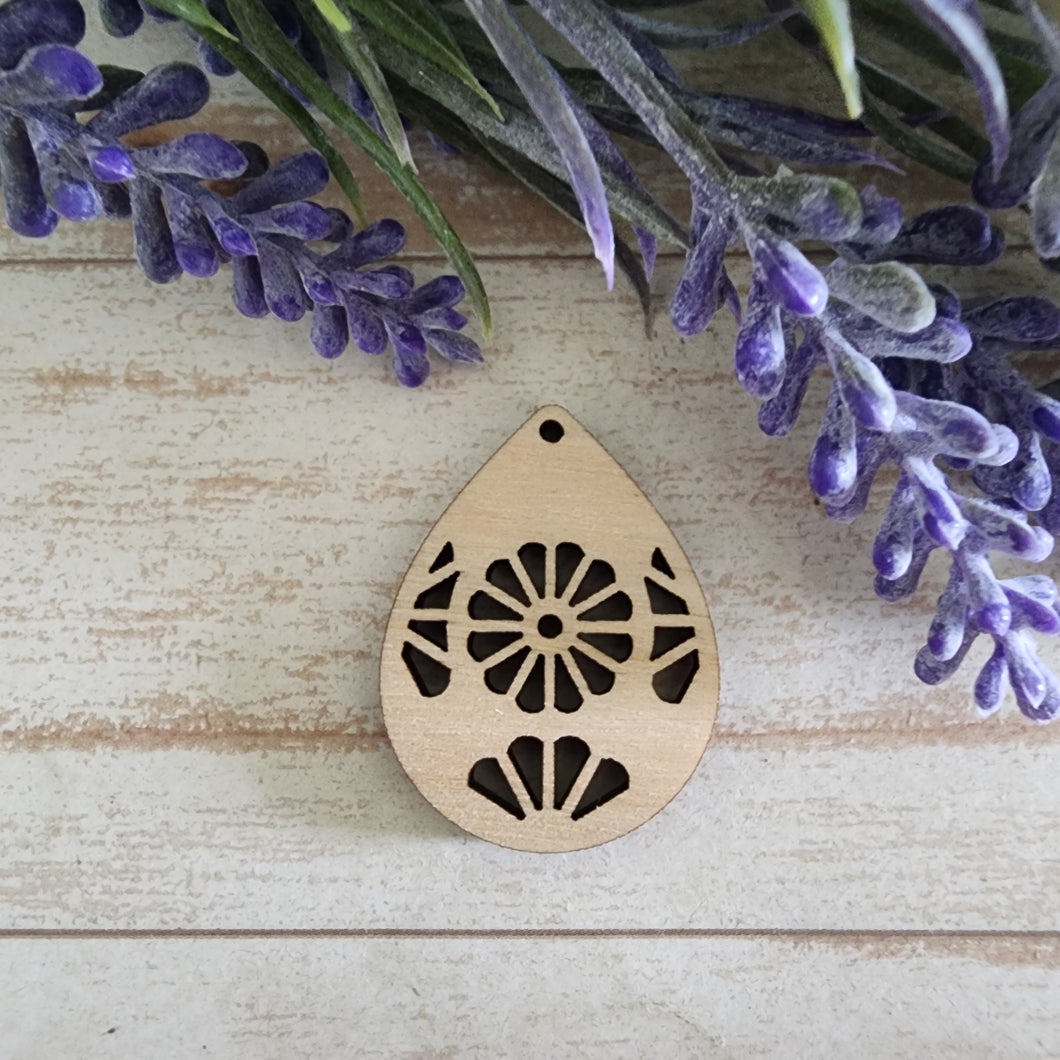 Geo Cutout Teardrop #15