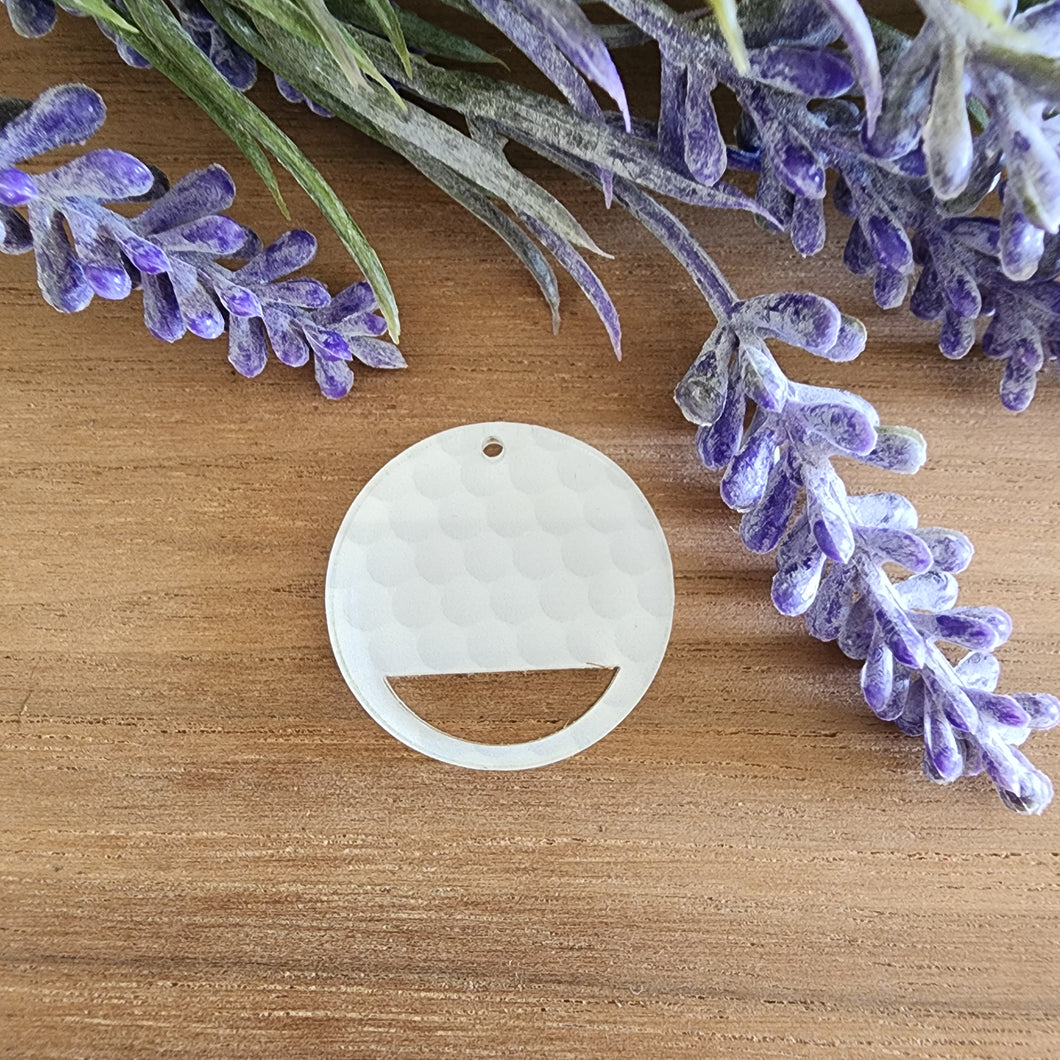 Acrylic Golf Ball Macrame Round