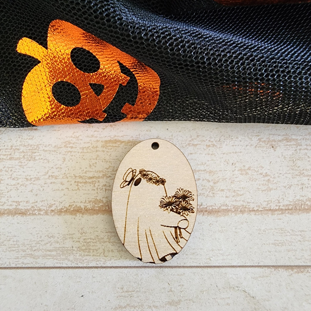 Halloween Ghost with Butterfly & Bouquet Oval Drop