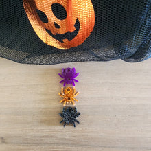 Load image into Gallery viewer, Halloween Acrylic Triple Spider Drops
