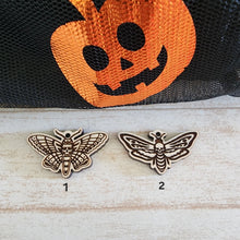 Load image into Gallery viewer, Halloween Death&#39;s Head Hawk Moth Drops

