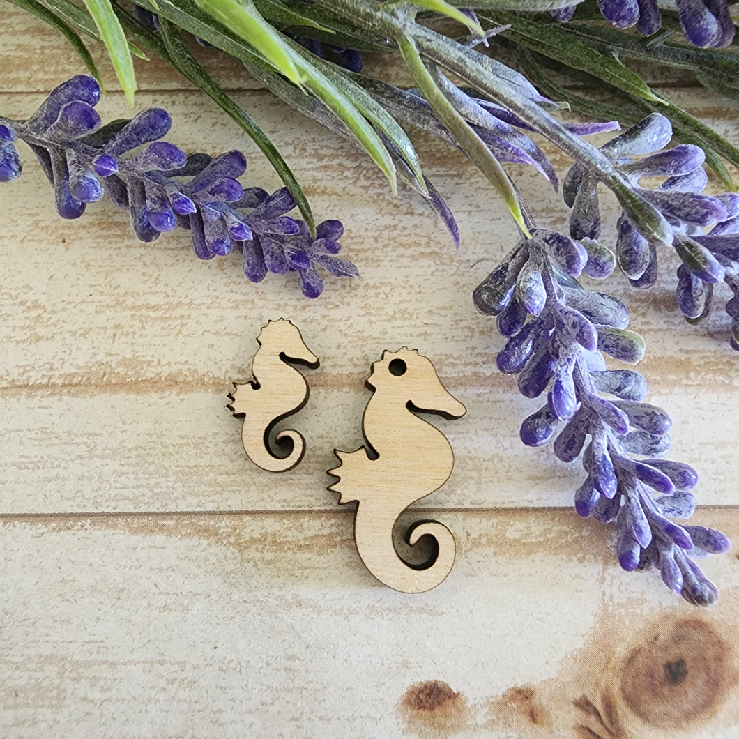Simple Seahorse Stud & Drop
