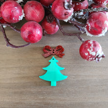 Load image into Gallery viewer, Christmas Acrylic Classic Tree &amp; Bow Drop
