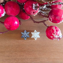 Load image into Gallery viewer, Christmas Dainty Snowflake Acrylic Connectors
