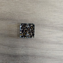 Load image into Gallery viewer, Mini Leopard Print Acrylic Connectors
