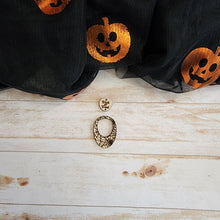 Load image into Gallery viewer, Halloween Spiderweb Hoop &amp; Trick or Treat Connector
