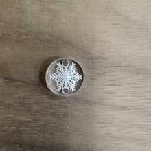 Load image into Gallery viewer, Acrylic Christmas Double Hole Snowflake Connectors
